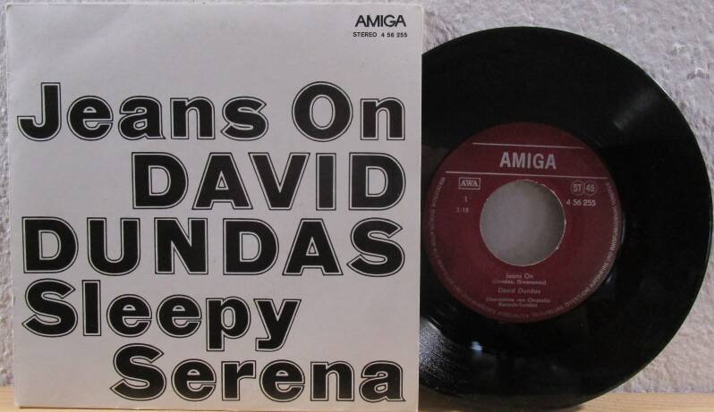 David Dundas - Jeans on / Sleepy Serena Amiga 4 56 255