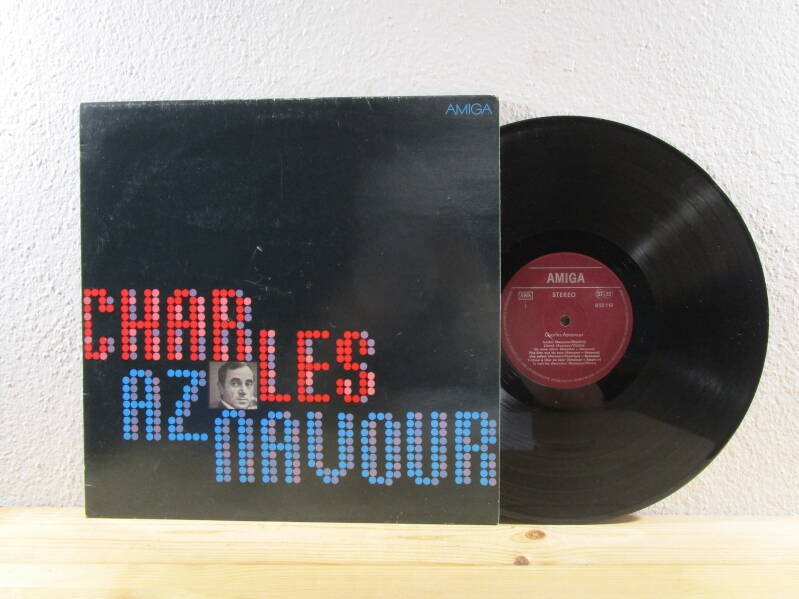 Charles Aznavour – Charles Aznavour Amiga 8 55 119 — VG++ VG rotes Label