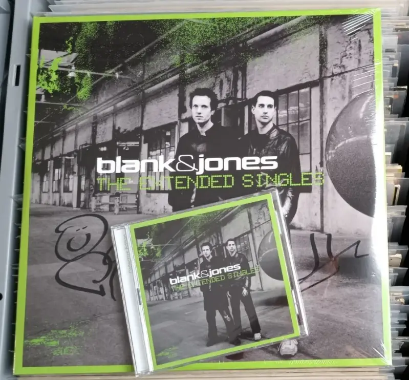 Blank & Jones - The Extended Singles (remastered) (Limited Edition) (Black Vinyl) (handsigniert) 4 LPs + 2 CD — Artikel auf Lager